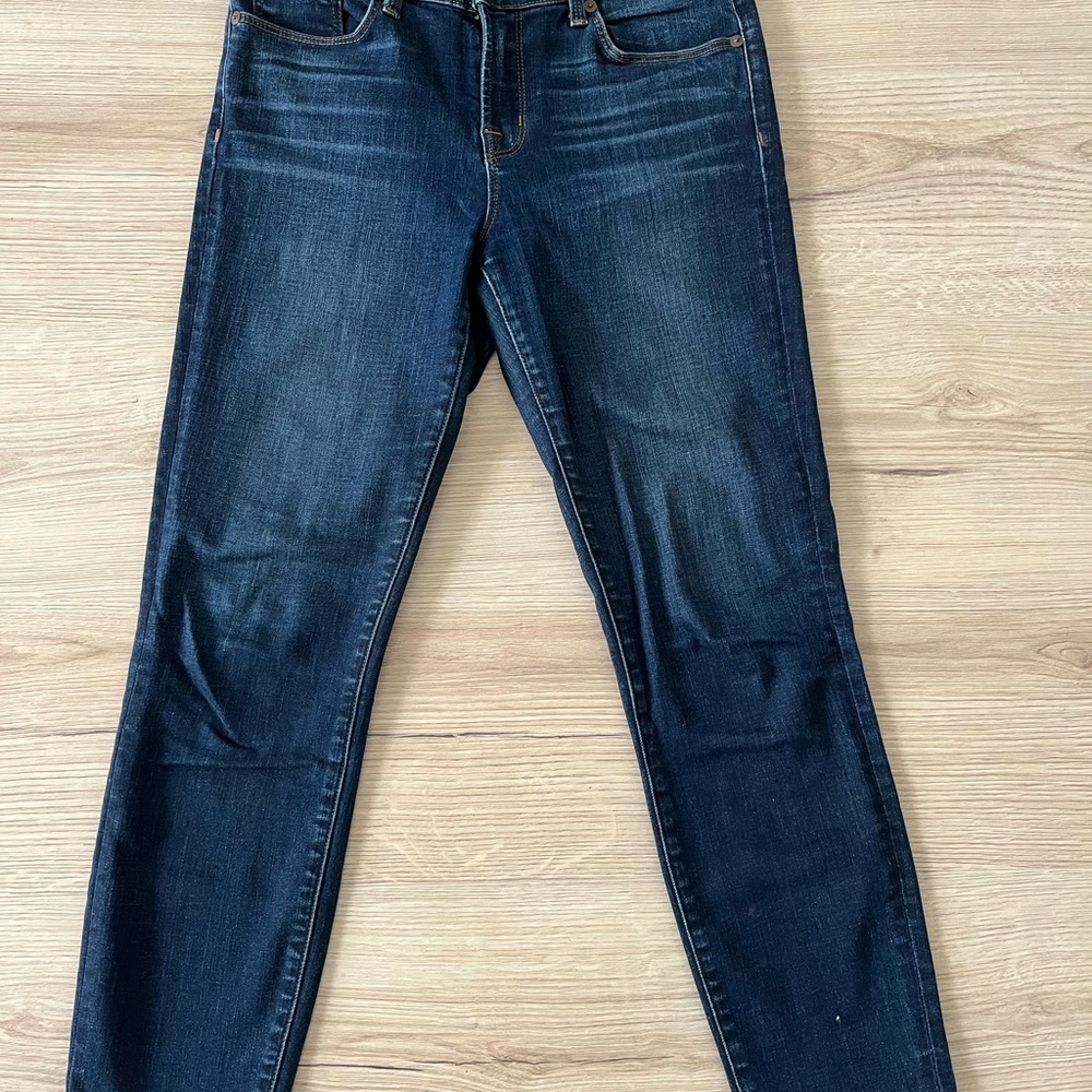 J Brand Mid-rise Straight leg Crop jeans size 28